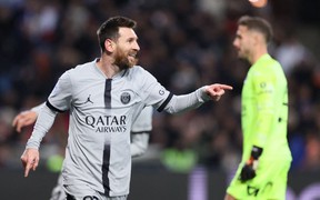 Mbappe 2 lần hỏng phạt đền, Messi vẫn tỏa sáng giúp PSG tìm lại cảm hứng chiến thắng