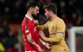 Man United thắng trận, đội trưởng vẫn bị huyền thoại Quỷ đỏ mắng 'ngu ngốc'