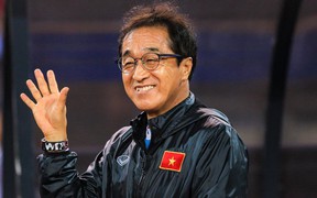 Trợ lý Lee Young-jin chia tay Việt Nam: 'Tim tôi tan vỡ khi cầu thủ bị chấn thương