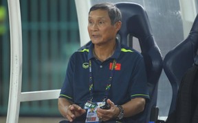 HLV Mai Đức Chung: 'Có đêm tôi phải uống 3 viên thuốc ngủ'