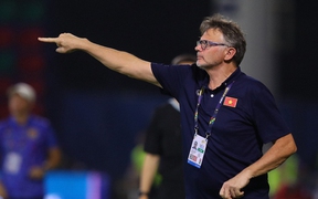 HLV Troussier có kế hoạch mới, ĐTVN sẽ thay đổi lớn về nhân sự?