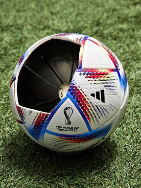 Công nghệ bắt việt vị hiện đại ẩn bên trong trái bóng World Cup 2022
