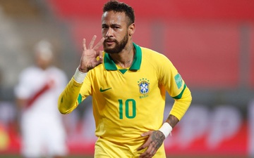 Neymar lập hat-trick, vượt thành tích ghi bàn của Ronaldo và giúp tuyển Brazil thắng 4-2 