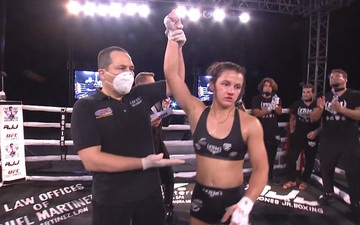 Ái nữ của huyền thoại Frank Mir có màn ra mắt MMA ấn tượng, đánh bại đối thủ có số tuổi nhiều gấp đôi
