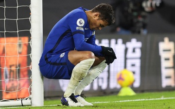 Thua ngược "Bầy sói", Chelsea lỡ cơ hội vươn lên ngôi đầu Ngoại hạng Anh