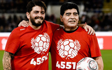Con trai Maradona muốn treo vĩnh viễn số áo của Messi