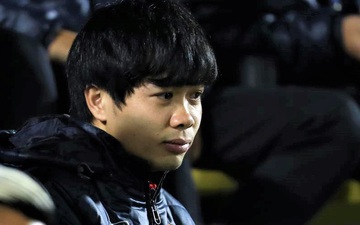 Biểu cảm của team tuyển thủ nổi tiếng khi bị cho "ra rìa" ở trận tuyển Việt Nam đấu đàn em U22 