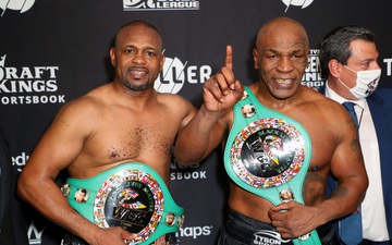 Mike Tyson vs Roy Jones Jr có doanh thu xem qua truyền hình cao hơn Tyson Fury vs Deontay Wilder