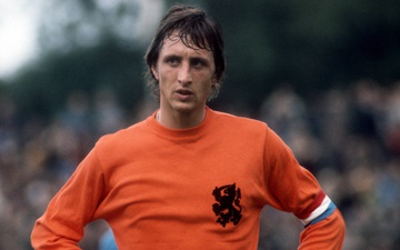 4 năm ngày mất của Johan Cruyff: Huyền thoại vĩ đại “đốt mình” mỗi ngày và cuối cùng, khói thuốc mang ông đi