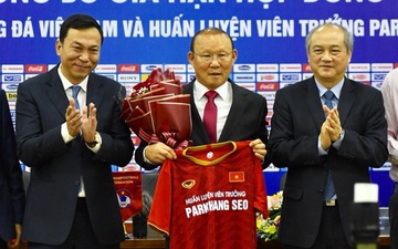 Ông Park Hang-seo - giám đốc kỹ thuật tương lai của bóng đá Việt Nam, tại sao không?