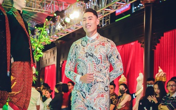Justin Young lấn sân người mẫu, tự tin sải bước cùng tà áo dài truyền thống Việt Nam