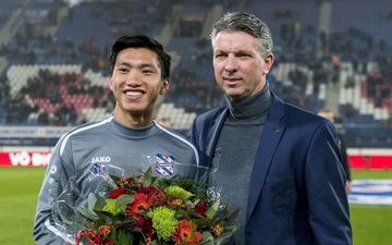 Giám đốc SC Heerenveen tiết lộ Văn Hậu đã rất gần với suất đá chính: "Cậu ấy xứng đáng có cơ hội nhưng tiền bạc là vấn đề lớn"