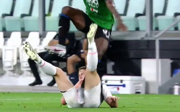 Trung vệ hotboy của Juventus kêu gào thảm thiết sau khi dính chấn thương nguy hiểm ở vùng nhạy cảm