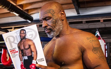 Huyền thoại Mike Tyson nén đau luyện tập, dàn con khuyên bố từ bỏ ý định trở lại sàn đấu