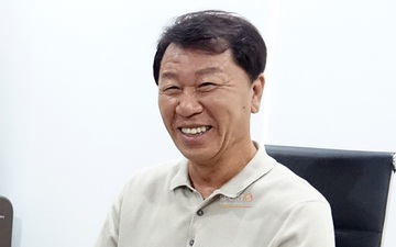 CLB TP.HCM bất ngờ nối lại "tình xưa nghĩa cũ" với HLV Hàn Quốc
