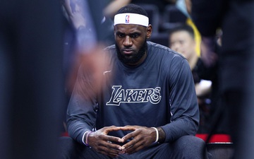LeBron James phản đối thông báo "hoãn 3 trận Playoffs" của NBA
