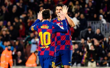 Messi quyết định tương lai, Suarez sáng cửa ở lại Camp Nou mùa giải tới