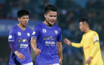 Thắng sốc Hà Nội FC, HLV Nam Định phủ nhận làm xấu mặt sân gây khó cho Quang Hải, Văn Quyết
