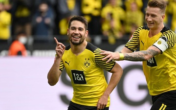 Vắng Haaland, Dortmund vất vả giành chiến thắng sát nút trước Augsburg 