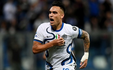Lautaro Martinez tỏa sáng giúp Inter Milan lội ngược dòng thắng Sassuolo