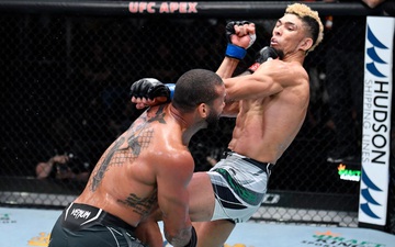 Trực tiếp UFC: Thiago Santos đánh bại Johnny Walker sau cuộc đại chiến kéo dài 5 hiệp