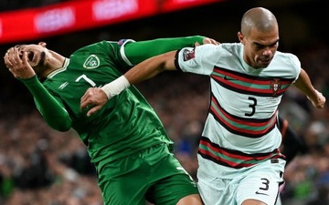 Bồ Đào Nha bị CH Ireland cầm hòa trong ngày Pepe nhận thẻ đỏ