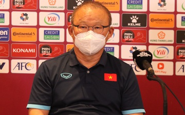HLV Park Hang-seo: "Rất khó để nâng cao năng lực cầu thủ Việt Nam, không chỉ ngày một ngày hai mà làm được"