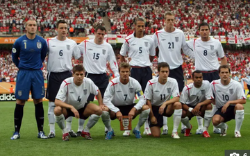 Rio Ferdinand hé lộ tuyển Anh từng khóc lóc vì sợ chết trên chuyến bay kinh hoàng trở về từ World Cup 2006