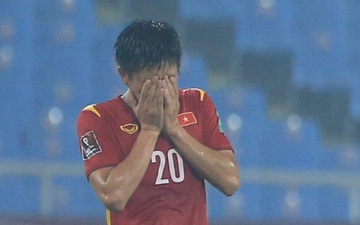 Phan Văn Đức tự trách bản thân vì bỏ lỡ cơ hội gỡ hoà cho tuyển Việt Nam ở phút 90