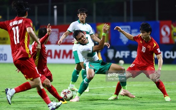 Fan Indonesia tự hào về lối chơi "đỗ xe bus đẳng cấp thế giới" trước đội tuyển Việt Nam