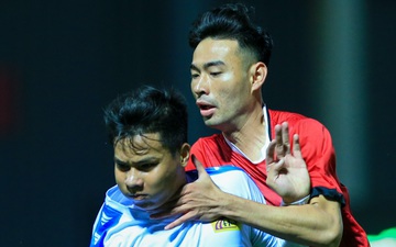 Cầu thủ U21 PVF Hưng Yên đánh nguội trả đũa ở vòng loại U21 quốc gia 2021