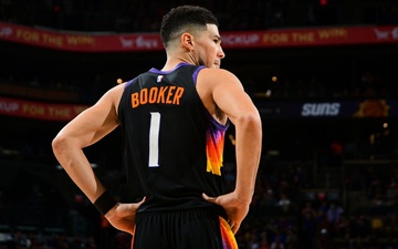 Devin Booker nghỉ thi đấu hậu chấn thương gân kheo, chuỗi thắng của Phoenix Suns có dừng lại?