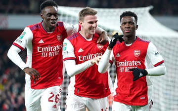 Sao trẻ lập hat-trick, Arsenal hiên ngang tiến vào vòng bán kết cúp Liên đoàn Anh