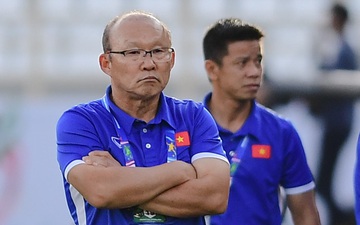 HLV Park Hang-seo cảm thấy có lỗi với các trợ lý và tuyển thủ Việt Nam