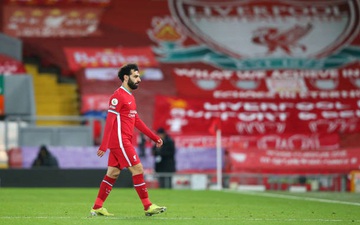 Người đại diện của Salah khiến fan Liverpool lo sốt vó chỉ bằng một dấu chấm