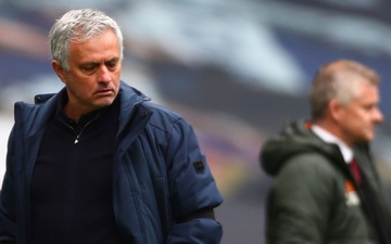 Paul Pogba bóc mẽ Mourinho và bi kịch của "Người đặc biệt"