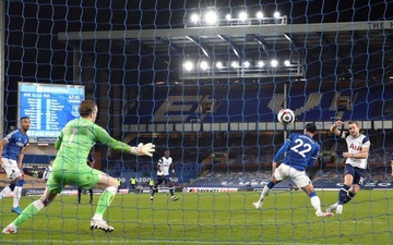 Rượt đuổi gay cấn, Tottenham chia điểm với Everton trong ngày Harry Kane lập cú đúp