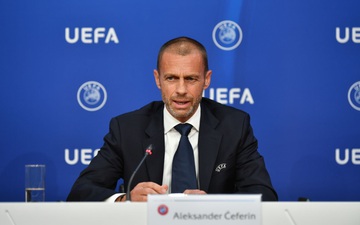 Chủ tịch UEFA cà khịa MU, miệt thị chủ tịch Juventus là "rắn độc"