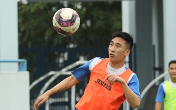 Cầu thủ Than Quảng Ninh trở lại tập luyện trước vòng 7 V.League: Nhà chẳng có gì ngoài... tinh thần
