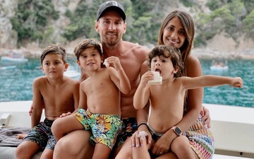 Động thái của vợ yêu Messi khiến fan Barca mừng húm
