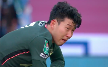 Son Heung-min khóc nức nở sau thất bại ở chung kết Cúp Liên đoàn Anh