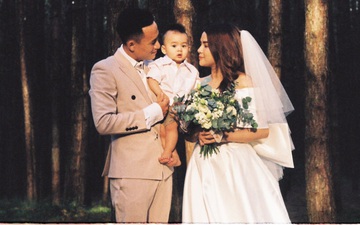 Ngất ngây trước bộ ảnh cưới chụp bằng máy film của tiền vệ Võ Huy Toàn: Bàn thắng ý nghĩa cuộc đời