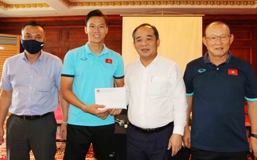 Quế Ngọc Hải hứa cùng tuyển Việt Nam quyết tâm tranh suất đi tiếp tại vòng loại World Cup 2022