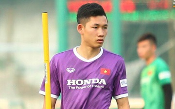 Bất ngờ vào danh sách tuyển Việt Nam đi UAE, Hai Long được đánh giá là mẫu tiền vệ đúng ý thầy Park