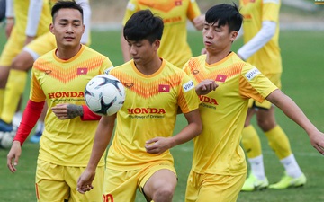 HLV Park Hang-seo mạo hiểm gọi Đoàn Văn Hậu lên tuyển chuẩn bị đá Vòng loại World Cup