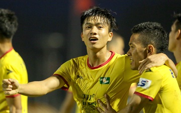 Cả đội SLNA trở thành F2, trận đấu với Hà Nội FC nguy cơ hoãn