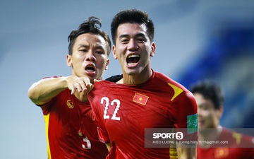 Đội tuyển Việt Nam được thưởng nóng 3 tỷ đồng sau chiến thắng 2-1 trước Malaysia