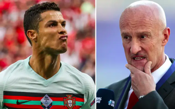 HLV Hungary chỉ trích Ronaldo "làm màu" và "gây khó chịu cho người khác"