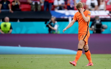 Video Euro 2020: De Ligt bị đuổi khỏi sân vì dùng tay gạt bóng
