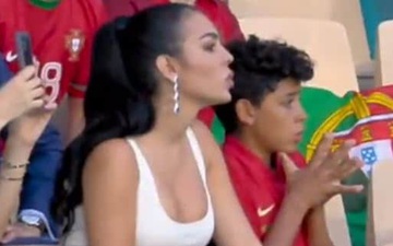 Bạn gái Georgina xuất hiện nóng bỏng trên khán đài, buồn rầu chứng kiến Ronaldo phải về nước sớm
